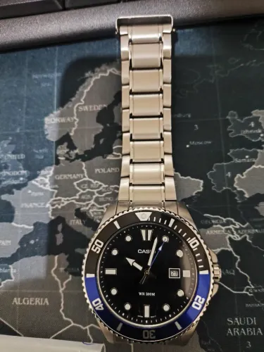 CASIO DURO MDV-107-1A2VDF - PRETO E AZUL
