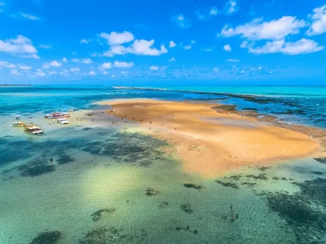 Apartamento alto padrão beira mar em frente a Areia vermelha - CAMBOINHA