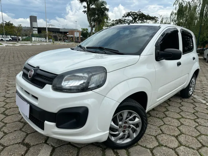 Fiat Uno Attractive 1.0 EVO Fire Flex 8V 5P 2021