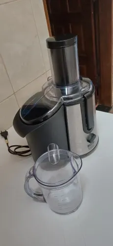 Centrífuga de suco Dellar Magic Juicer Novo