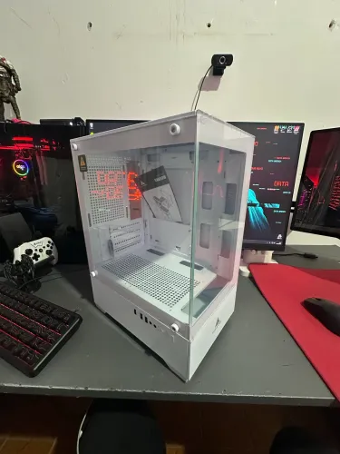 Gabinete gamer aquário