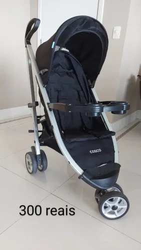 Carrinho de bebê Cosco