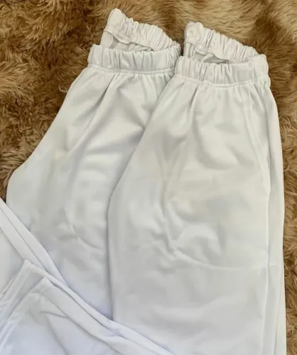 CALÇA BRANCA MOLETOM