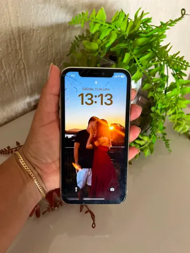 IPHONE 11!