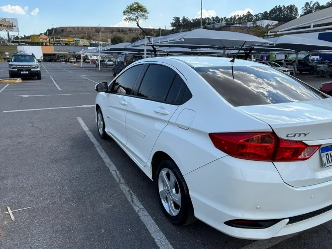 Honda City Sedan DX 1.5 Flex 16V Mec. 2021