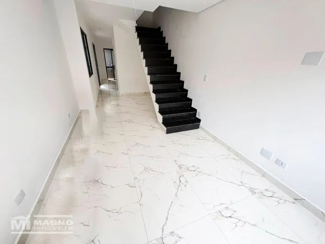 Sobrados à Venda em Ermelino Matarazzo, 2 suítes e 1 vaga, alto padrão por R$ 475.000 - Pr