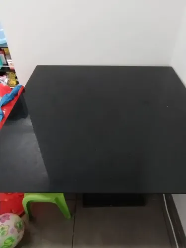 Mesa sem cadeira 