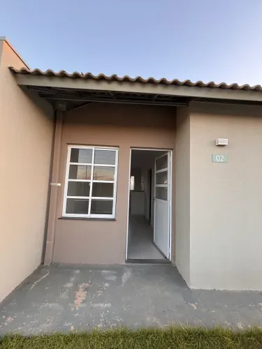 Aluguel Casa em Condomínio Ipê (murada)