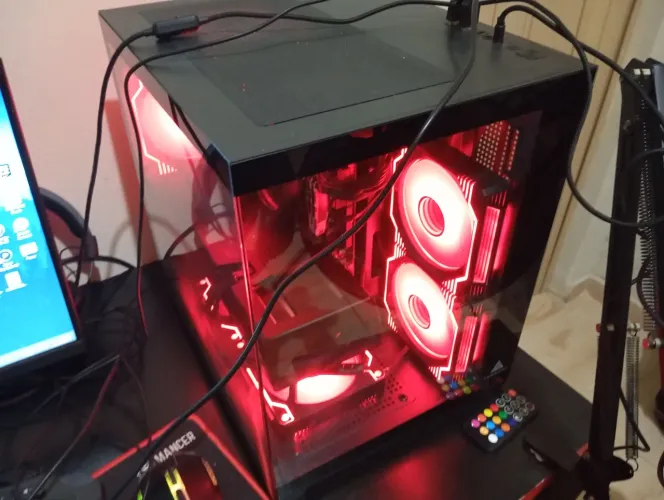 Vende-se PC com configuração ideal 2K quadHD 