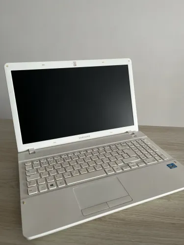 Samsung ATIV Book