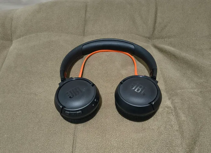 Fone JBL Tune 520 BT