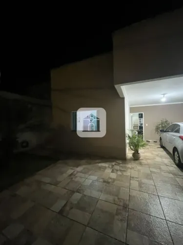 Casa para venda no bairro Granada