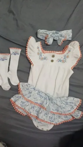 Roupinhas de bebêMENINA vários modelos
