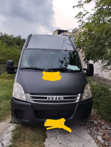 Iveco Daily Furgão 30-130 2.3 12m³ (die)(e5) 2011