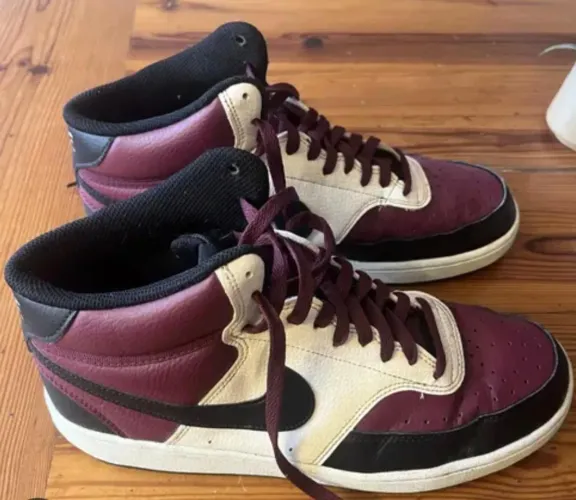 Tênis Nike Court Visión Bordo