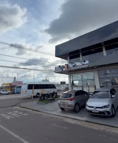 Sala comercial no Parque 10 - Otima Localização - 9 8 1 6 5 2 7 1 5