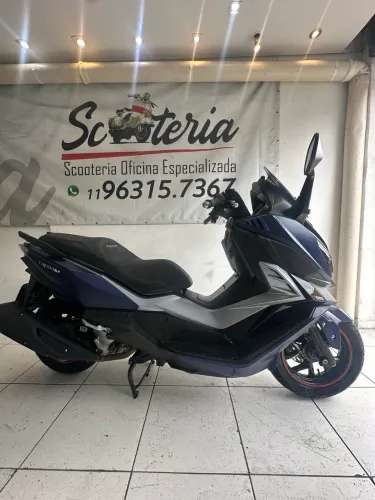 Dafra Cruisym 300 cc
