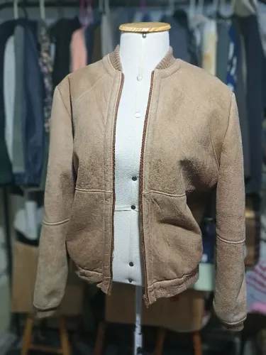 Jaqueta de couro legítimo com pelos por dentro