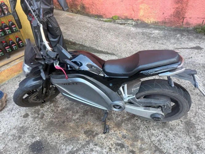 Volta EVS Black