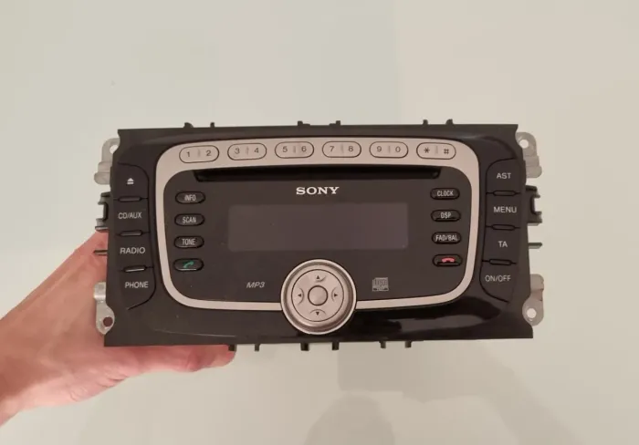 Som Original Sony Ford Focus Ghia