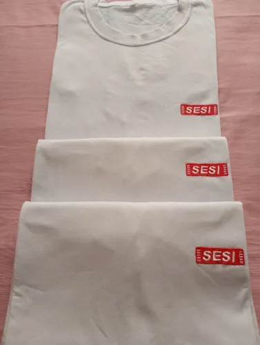 Camiseta Sesi,logo bordado,Tam.M
