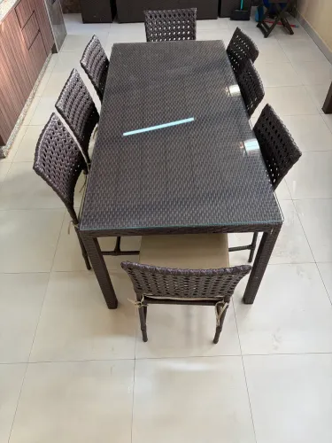 Mesa com 8 cadeiras 