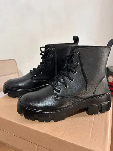 Bota coturno militar feminino tamanhos 36 e 37