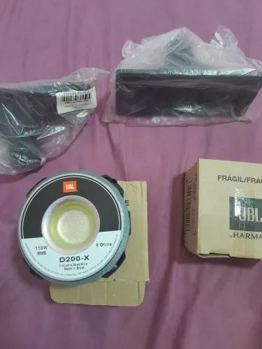 Par corneta JBl D200X