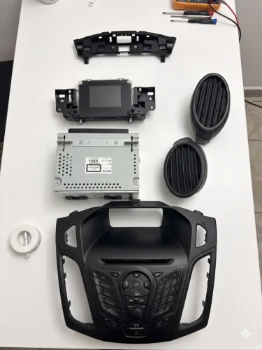Vendo Rádio e Central Ford Focus
