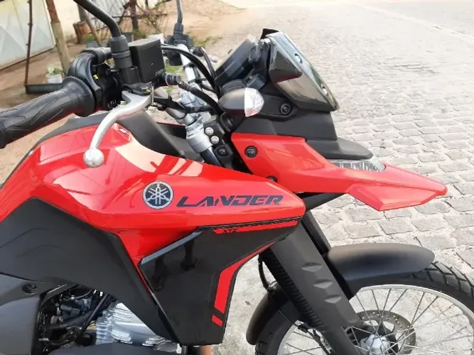 Vendo ou troco xtz lander 2025