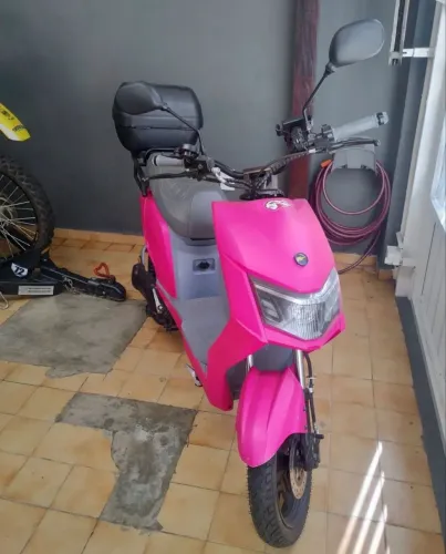 Vendo ou troco Moto Elétrica Autopelido 1000W Next Juna 24/25 - Oportunidade única!