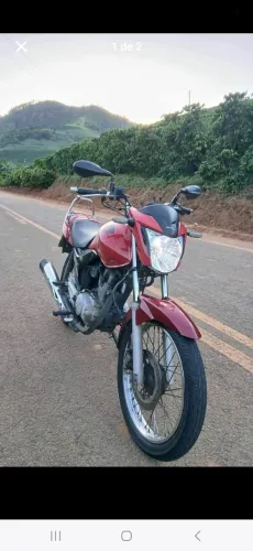 Vendo pecas da moto titan 150  rodas motor carburador amortecedores tudo esta ok