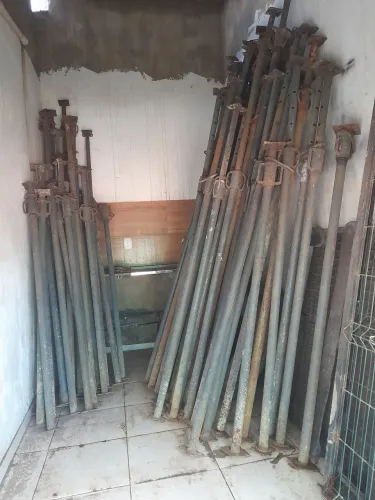 ESCORAS PARA LAJE
