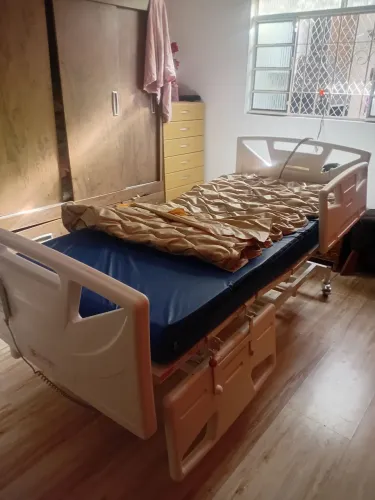 Cama hospitalar elétrica