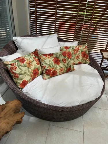Chaise Redonda Artefacto 1,70 m | Fibra Sintética | Área Externa | Excelente Estado