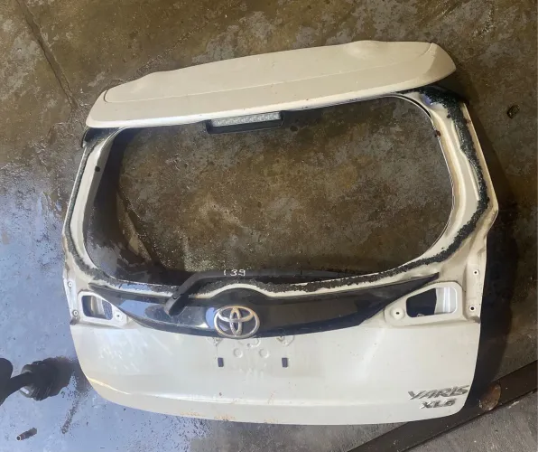 MALA YARIS 
