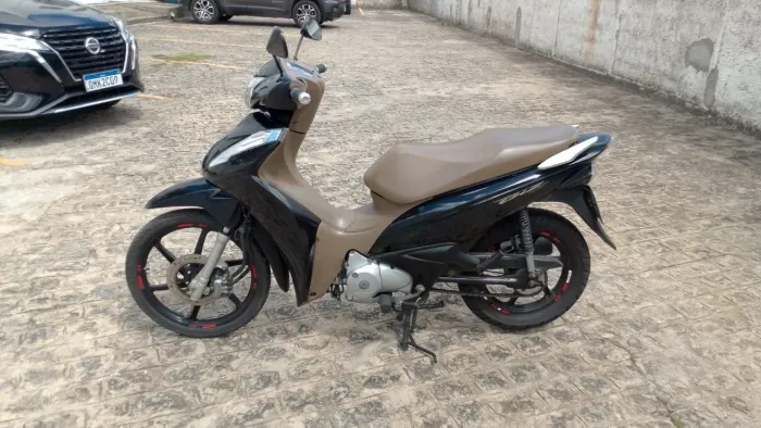 Moto muito bem conservada 