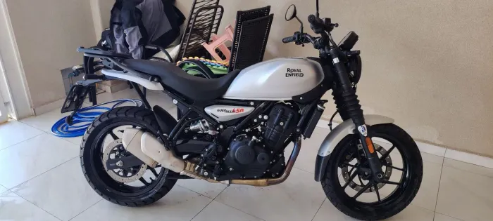 Moto Royal Enfield Guerrilla 450
