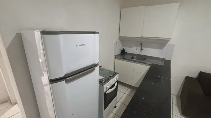 Apartamento 1/4 Mobiliado há 5 minutos do metrô Pirajá