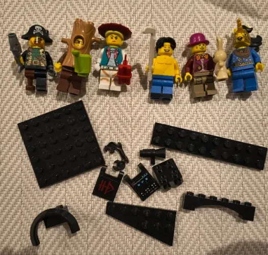 Lote Lego minifiguras com acessórios - original