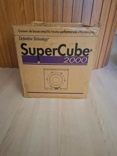 Subwoofer SuperCube2000, Ultra-Performance, Ultra-Compact.