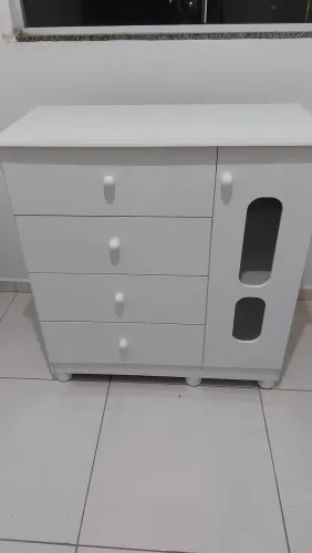 Cômoda 5 portas