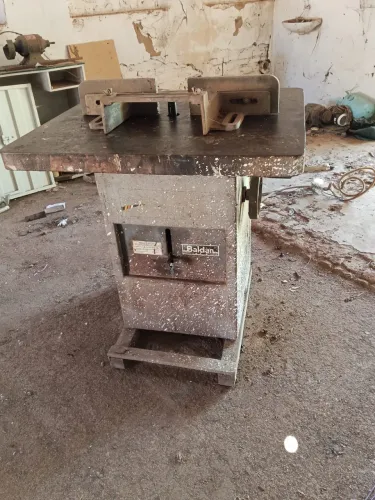 Tupia Baldan com mesa de 80x80