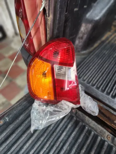Lanterna Esquerda Clio Sedan 06/12 original