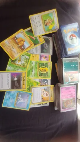 Lote com +600 Cartas Pokémon TCG Oficiais (negociar no chat)