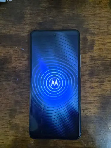 Motorola Edge 30 por 1.300,00 em POA/RS