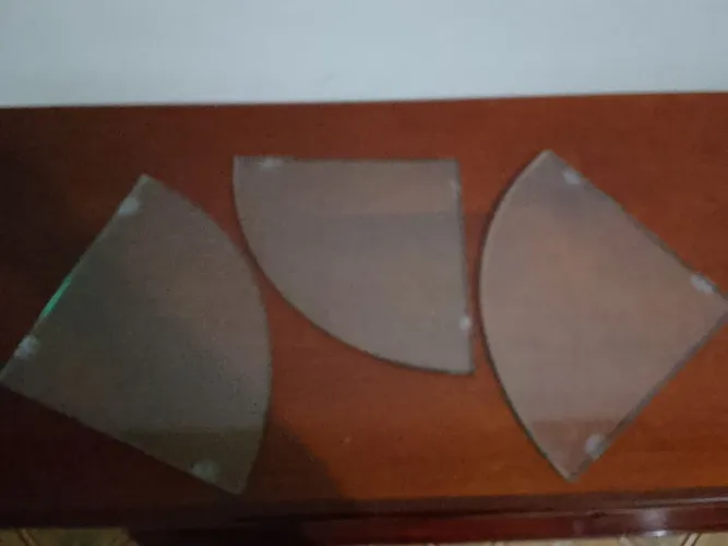 Três Prateleiras de Vidro para Banheiro.
