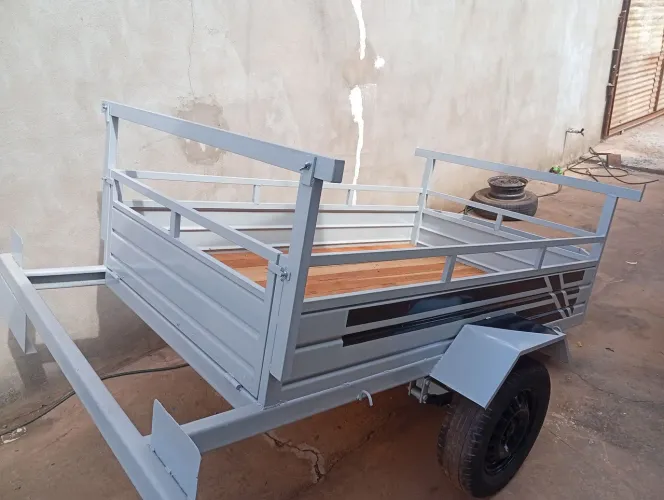 Vendo carretinha nova de fabricação própria 