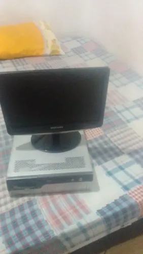 Vendo ou troco pc windows 7 , por motorizada.