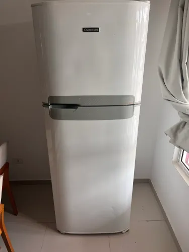 Geladeira Continental 397L 220V 
